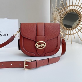 Сумка Coach через плечо Артикул： C3241 Сумка-седло В последние г