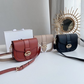 Сумка Coach через плечо Артикул： C3241 Сумка-седло В последние г