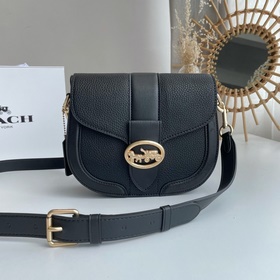 Сумка Coach через плечо Артикул： C3241 Сумка-седло В последние г