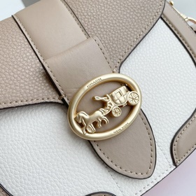 Сумка Coach через плечо Артикул： C3596 Сумка-седло В последние г