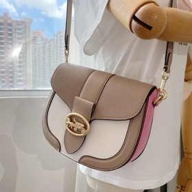 Сумка Coach через плечо Артикул： C3596 Сумка-седло В последние г