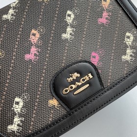 Сумка Coach через плечо Артикул： 4059 Carriage, популярная в это