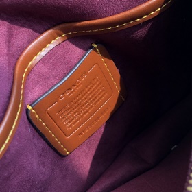 Сумка Coach Beat в стиле ретро с заклепками Артикул： 4603 Дизайн