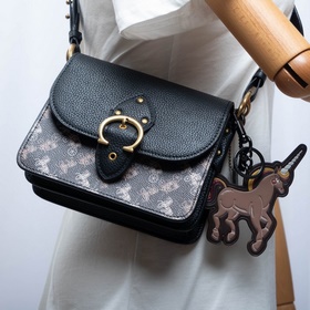 Сумка Coach Beat в стиле ретро с заклепками Артикул： 4603 Дизайн