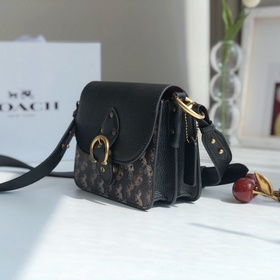 Сумка Coach Beat в стиле ретро с заклепками Артикул： 4603 Дизайн