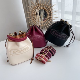 Coach Модель： C3850 Новая модель сумки-ведра, модная, легкая и у