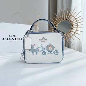 Coach Модель： C1426 Новая модель в цвете ледникового белого. Жен