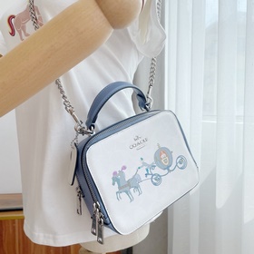 Coach Модель： C1426 Новая модель в цвете ледникового белого. Жен