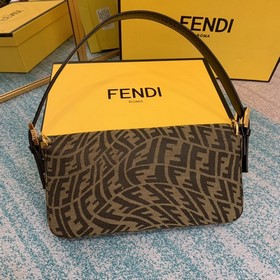 FENDI  Летняя капсульная коллекция Необычные украшения на холст