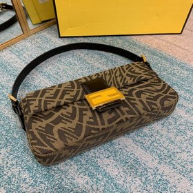 FENDI  Летняя капсульная коллекция Необычные украшения на холст