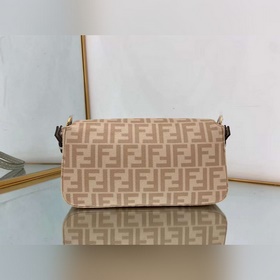 FENDI Летняя капсульная коллекция Необычные украшения на холсте 
