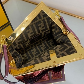 FENDI Маленькая сумка, изготовленная вручную из кожи с инкрустац