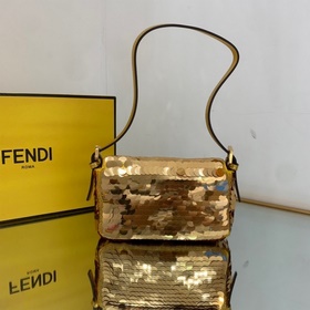 FENDI 97, украшенная по всей поверхности золотыми металлическими