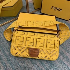 FENDI сумка Baguette из золотистого канваса с вышитым ажурным уз