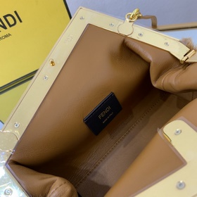 FENDI Итальянский мех настоящей норки Сумка First, изготовлена из