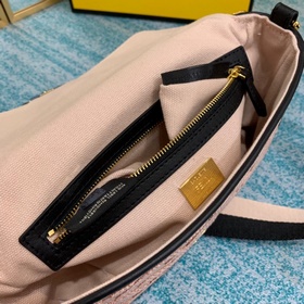 FENDI Культовая сумка Baguette среднего размера, модель 8BS600, 