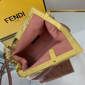 FENDI Маленькая сумка, изготовлена из оранжевого фланеля Украшен