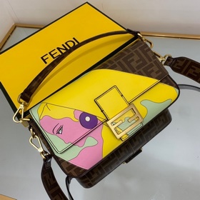 Культовая сумка FENDI среднего размера, изготовленная из ткани с 