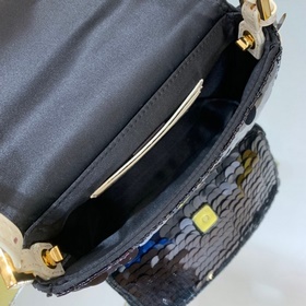 FENDI 97, украшенная по всей поверхности золотыми металлическими