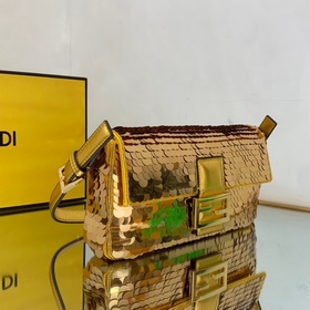 FENDI 97 Большая сумка с вышитыми золотыми металлическими пайетк