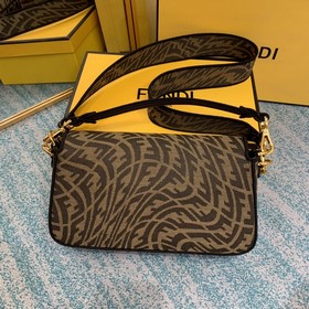 FENDI Капсульная коллекция Baguette Летняя капсульная серия Нове