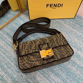 FENDI Капсульная коллекция Baguette Летняя капсульная серия Нове