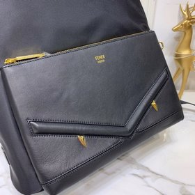 Большой рюкзак FENDI с передними карманами, артикул： 7V2042, черн
