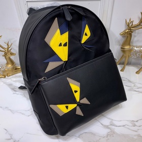 FENDI Большой рюкзак с передними карманами, артикул： 7V955, черн