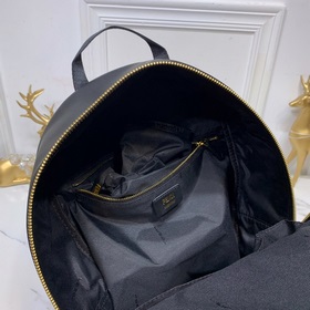 FENDI Большой рюкзак с передними карманами, артикул： 7V955, черн