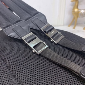 FENDI Большой черный рюкзак с желтыми глазами на переднем карман