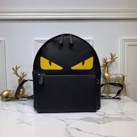FENDI Серия Bugs Черный рюкзак Модель： 7V995 Ручная плетеная нит