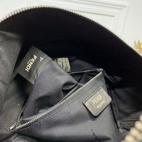 FENDI  Рюкзак с передними карманами Сзадиспользуется дышащая выс