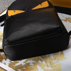 FENDI Рюкзак из нейлона с кожаными вставками С вставкой виде гла