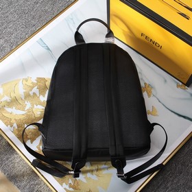 FENDI Рюкзак из нейлона с кожаными вставками С вставкой виде гла