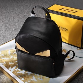 Рюкзак FENDI из нейлона с кожаными вставками С вставленным изобра