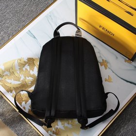 Рюкзак FENDI из нейлона с кожаными вставками С вставленным изобра