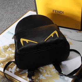 FENDI Модель № 9904 Рюкзак с большим передним карманом Сзадиспо