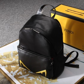 FENDI Модель № 9904 Рюкзак с большим передним карманом Сзадиспо