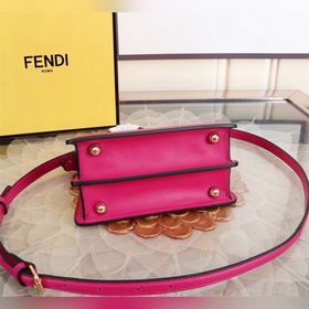 Сумка FENDI сумочка Компактная и милая, с внутренним отделением,
