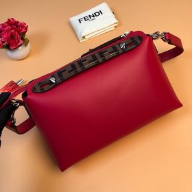 FENDI By The Way подушка-сумка  Модель： 8816 Черный Размер： 28*1