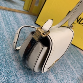 FENDI Сумка-седло из весенне-летней коллекции Высококачественная