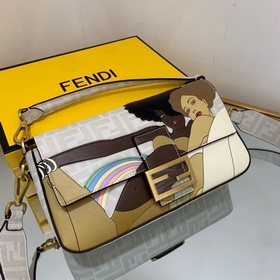 FENDI Средняя сумка с логотипом, изготовлена из ткани с глазуров