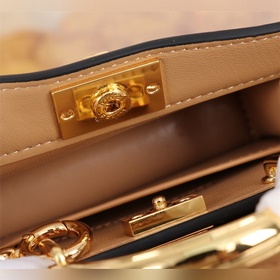 FENDI Крошечная сумка в форме кошки Высочайшее качество Кожа овц