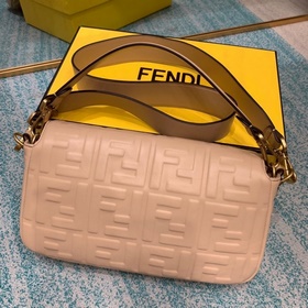 FENDI Усовершенствованная версия Культовая сумка среднего размер