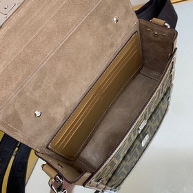 Сумка FENDI через плечо Сумка из ткани с клапаном с узором FF Ди