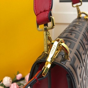 FENDI Красная кожа с тиснением FF цвета мокко с двумя плечевыми