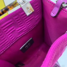 Новейшая мини-сумка для мобильного телефона FENDI с 3D-текстурой