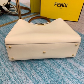 Новая сумка FENDI Модель： 674 Peekaboo X-Lite Лаконичный силуэт п