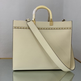 FENDI Маленькая сумка Sunshine Ручно плетенная сумка-тоут из ра