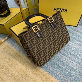 FENDI Улучшенная версия с золотой застежкой Очень популярная вин